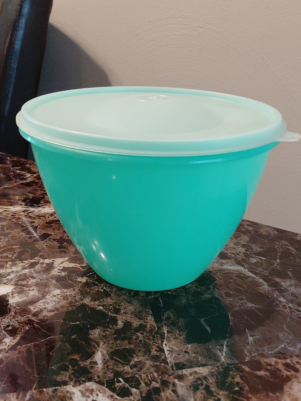 Vintage Tupperware Jadeite Crisp It Lettuce Keeper Model #679, No Spike